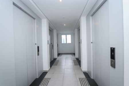 Apartamento à venda com 28m², 1 quarto e 1 vaga Apartamento à venda com 28m², 1 quarto e 1 vagaHall Social