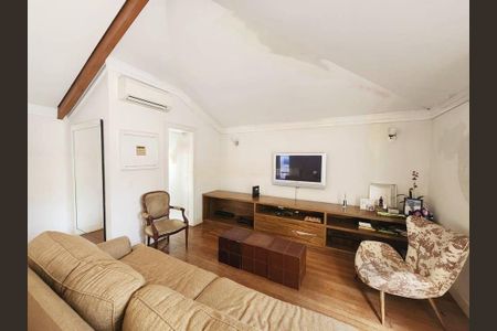 Casa à venda com 3 quartos, 370m² em Real Parque, São Paulo