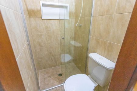 Casa para alugar com 100m², 2 quartos e 1 vaga Casa para alugar com 100m², 2 quartos e 1 vagaBanheiro da suíte