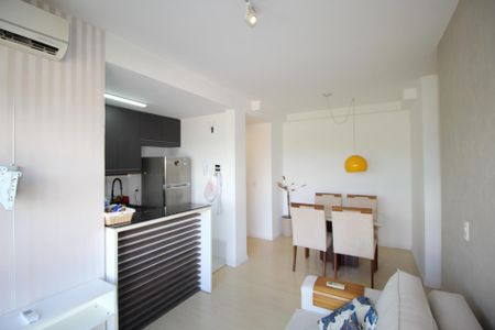 Sala de apartamento para alugar com 3 quartos, 67m² em Jardim Itu, Porto Alegre