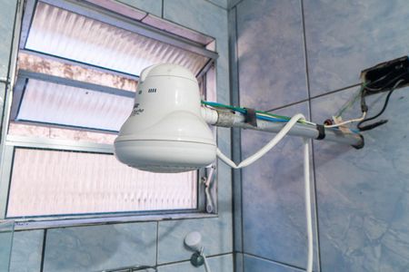 Banheiro de casa para alugar com 1 quarto, 50m² em Parque Jabaquara, São Paulo