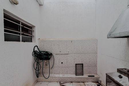 Casa para alugar com 75m², 2 quartos e sem vagaÁrea externa