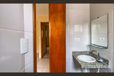 Casa de condomínio para alugar com 54m², 2 quartos e 1 vagaBanheiro da Suíte 2