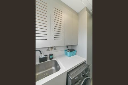 Apartamento à venda com 72m², 2 quartos e 2 vagas Apartamento à venda com 72m², 2 quartos e 2 vagasLavanderia