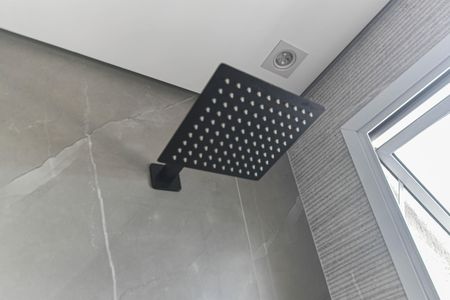 Apartamento à venda com 72m², 2 quartos e 2 vagas Apartamento à venda com 72m², 2 quartos e 2 vagasBanheiro da Suíte