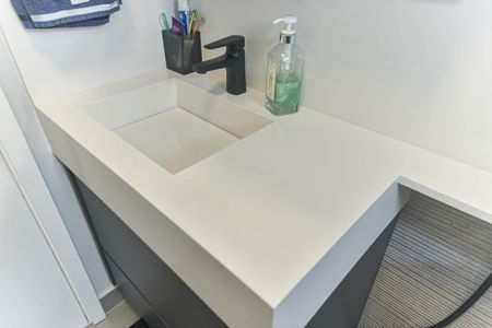 Apartamento à venda com 72m², 2 quartos e 2 vagas Apartamento à venda com 72m², 2 quartos e 2 vagasBanheiro da Suíte