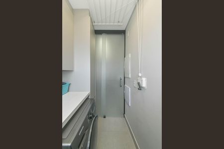 Apartamento à venda com 72m², 2 quartos e 2 vagas Apartamento à venda com 72m², 2 quartos e 2 vagasLavanderia