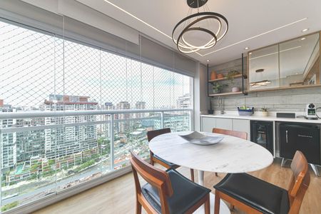 Varanda de apartamento à venda com 2 quartos, 74m² em Jardim das Acacias, São Paulo