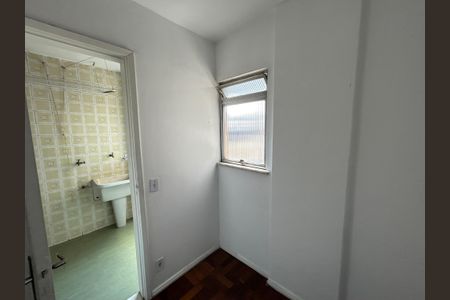 Apartamento para alugar com 75m², 2 quartos e 1 vagaQuarto de Serviço