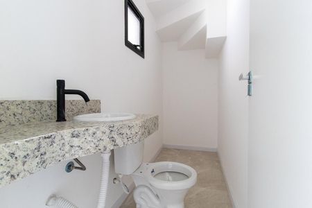 Casa de condomínio para alugar com 110m², 2 quartos e 2 vagasLavabo