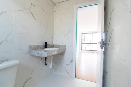 Casa de condomínio para alugar com 110m², 2 quartos e 2 vagasBanheiro da Suíte