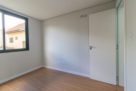Casa de condomínio para alugar com 110m², 2 quartos e 2 vagasQuarto 1