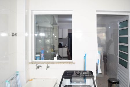Casa à venda com 96m², 3 quartos e 2 vagasÁrea de Serviço