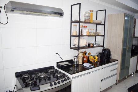 Casa à venda com 96m², 3 quartos e 2 vagasCozinha