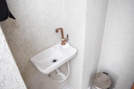 Casa à venda com 96m², 3 quartos e 2 vagasLavabo