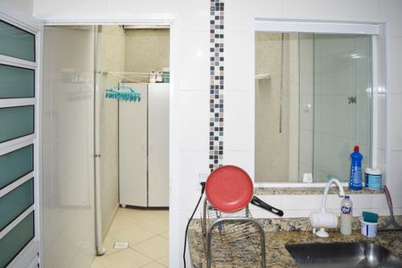 Casa à venda com 96m², 3 quartos e 2 vagasCozinha