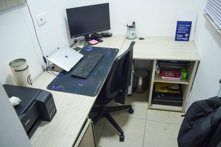 Casa à venda com 96m², 3 quartos e 2 vagasEscritório