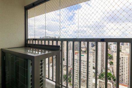 Apartamento à venda com 77m², 2 quartos e 1 vaga Apartamento à venda com 77m², 2 quartos e 1 vagaSuíte 2 - Varanda