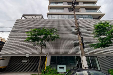 Apartamento à venda com 77m², 2 quartos e 1 vaga Apartamento à venda com 77m², 2 quartos e 1 vagaFachada