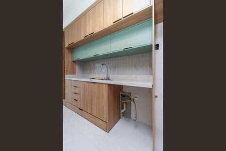 Apartamento à venda com 77m², 2 quartos e 1 vaga Apartamento à venda com 77m², 2 quartos e 1 vagaSala - Cozinha