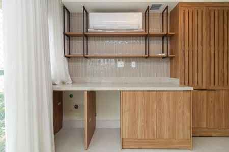 Apartamento à venda com 77m², 2 quartos e 1 vaga Apartamento à venda com 77m², 2 quartos e 1 vagaSala - Cozinha