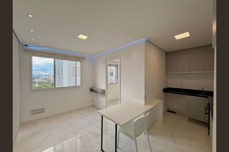 Sala  de apartamento para alugar com 2 quartos, 34m² em Santo Amaro, São Paulo
