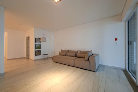 Apartamento para alugar com 70m², 2 quartos e 2 vagas Apartamento para alugar com 70m², 2 quartos e 2 vagasHall de entrada