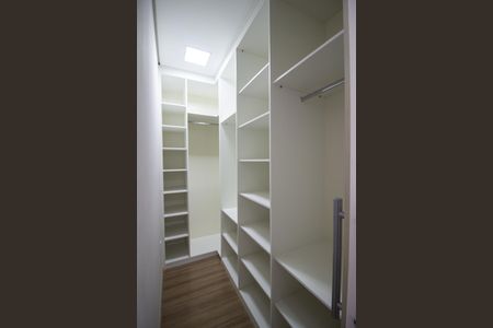 Closet da Suite  de casa de condomínio para alugar com 2 quartos, 100m² em Quintais do Imperador, Sorocaba