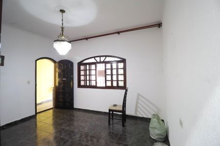 Casa para alugar com 3 quartos, 240m² em Jardim Jacana, São Paulo