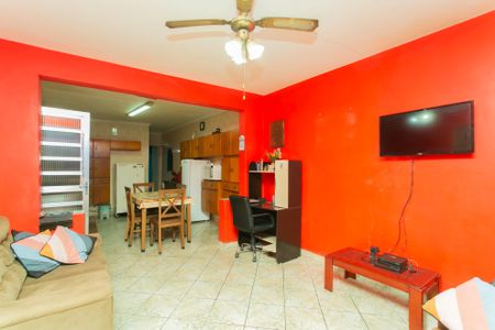 Sala de casa à venda com 2 quartos, 123m² em Vila Reis, São Paulo