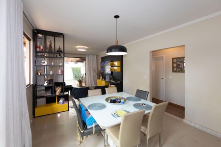 Sala de Jantar de casa para alugar com 3 quartos, 250m² em Vale do Sol, Nova Lima