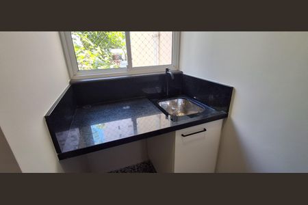 Apartamento para alugar com 70m², 3 quartos e 1 vagaÁrea de Serviço 