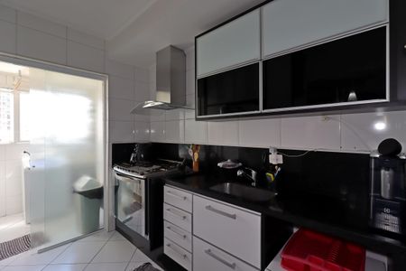 Apartamento à venda com 83m², 3 quartos e 2 vagasCozinha