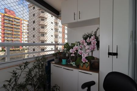 Apartamento à venda com 83m², 3 quartos e 2 vagasVaranda da Sala