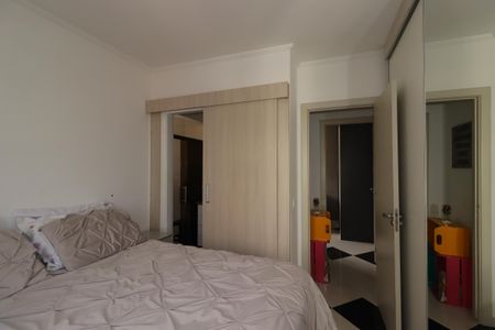 Apartamento à venda com 83m², 3 quartos e 2 vagasSuíte