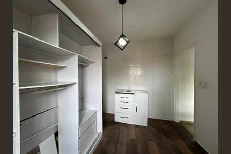 Casa para alugar com 400m², 4 quartos e 3 vagas Casa para alugar com 400m², 4 quartos e 3 vagasQuarto de Serviço