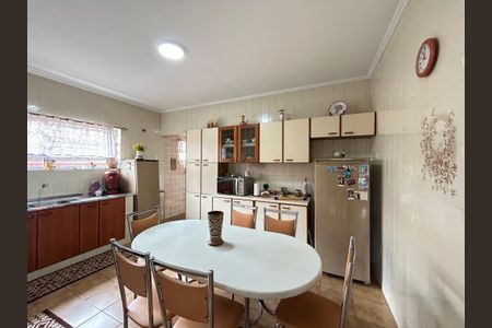 Casa para alugar com 400m², 4 quartos e 3 vagas Casa para alugar com 400m², 4 quartos e 3 vagasCozinha