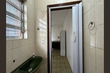 Casa para alugar com 400m², 4 quartos e 3 vagas Casa para alugar com 400m², 4 quartos e 3 vagasBanheiro de serviço