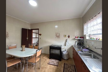 Casa para alugar com 400m², 4 quartos e 3 vagas Casa para alugar com 400m², 4 quartos e 3 vagasCozinha