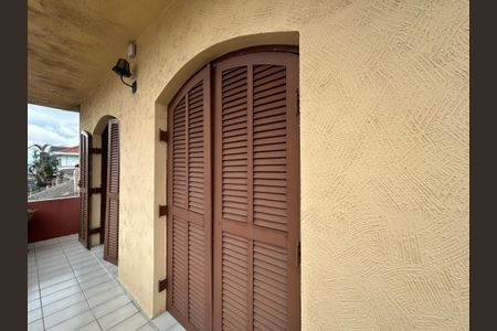 Casa para alugar com 400m², 4 quartos e 3 vagas Casa para alugar com 400m², 4 quartos e 3 vagasVaranda da Sala