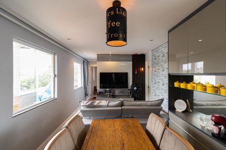 Sala e Cozinha de apartamento à venda com 2 quartos, 49m² em Cidade Líder, São Paulo