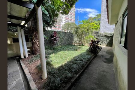 Vista da Sala de casa à venda com 5 quartos, 160m² em Vila Pirajussara, São Paulo