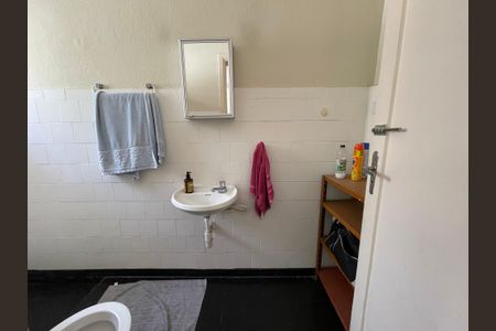 Casa à venda com 160m², 5 quartos e 5 vagas Casa à venda com 160m², 5 quartos e 5 vagasBanheiro 3