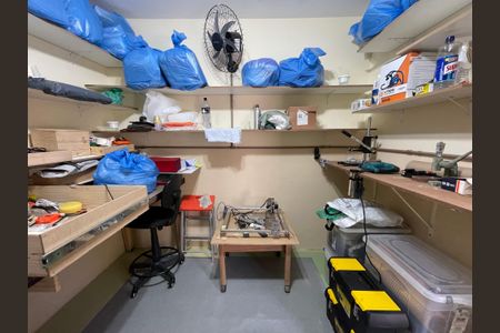 Casa à venda com 160m², 5 quartos e 5 vagas Casa à venda com 160m², 5 quartos e 5 vagasQuarto 5