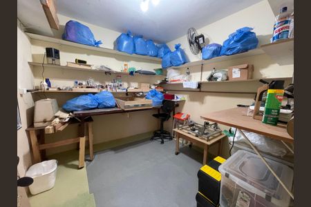 Casa à venda com 160m², 5 quartos e 5 vagas Casa à venda com 160m², 5 quartos e 5 vagasQuarto 5