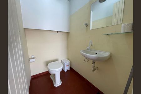 Casa à venda com 160m², 5 quartos e 5 vagas Casa à venda com 160m², 5 quartos e 5 vagasBanheiro 4