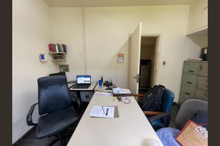 Casa à venda com 160m², 5 quartos e 5 vagas Casa à venda com 160m², 5 quartos e 5 vagasQuarto 3