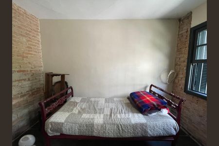 Casa à venda com 160m², 5 quartos e 5 vagas Casa à venda com 160m², 5 quartos e 5 vagasQuarto 4