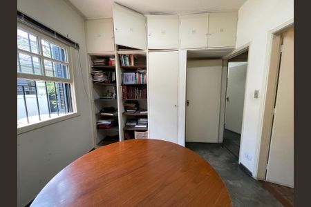 Casa à venda com 160m², 5 quartos e 5 vagas Casa à venda com 160m², 5 quartos e 5 vagasQuarto 1