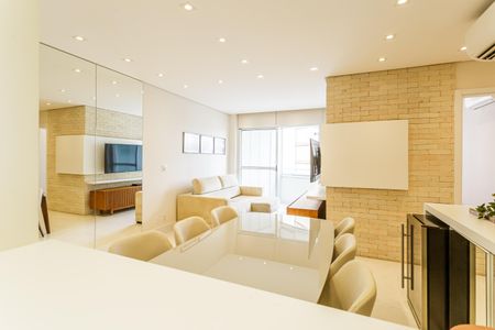 Sala de apartamento à venda com 2 quartos, 72m² em Itaim Bibi, São Paulo